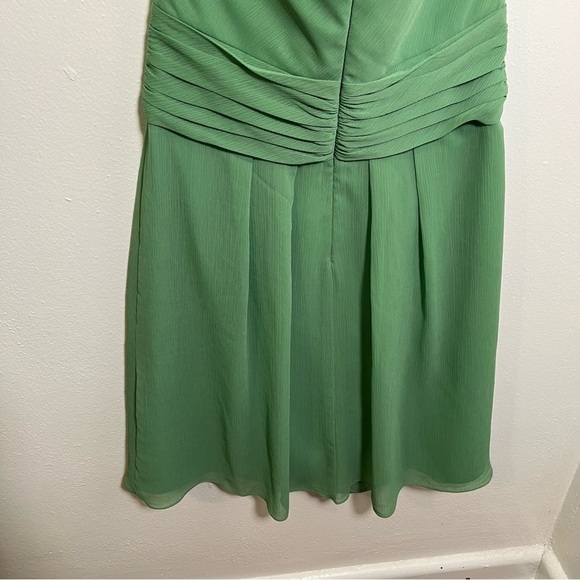 David’s Bridal Crinkle Chiffon Dress w/ Front Cascade Clover Green 10 - Picture 10 of 11